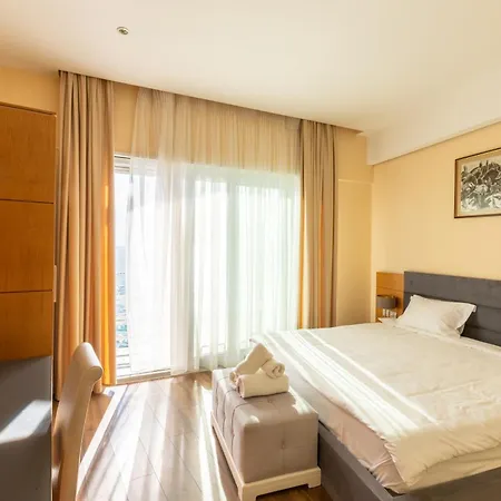 Ventus Harbor 4* Durres