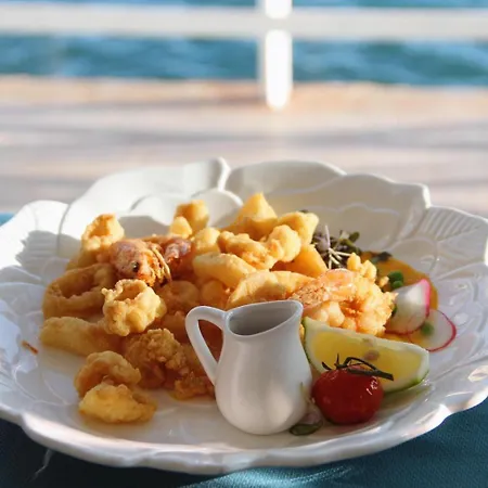 Ventus Harbor Hotel 4*