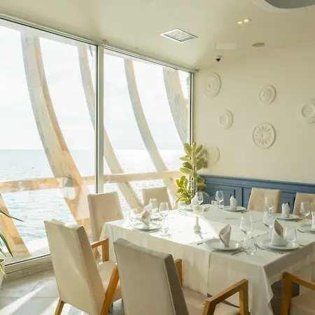 Hotel Ventus Harbor 4*