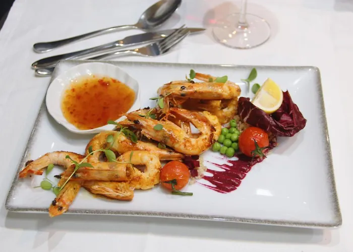 فندق Ventus Harbor 4*