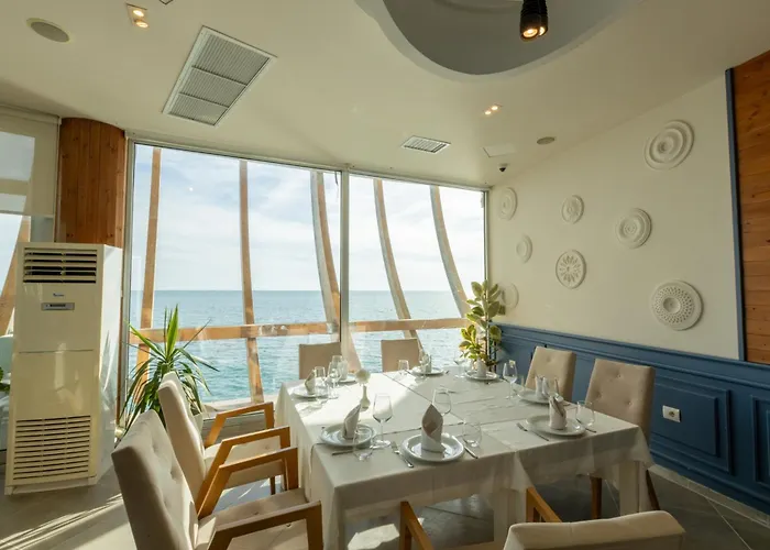 Hotel Ventus Harbor 4*