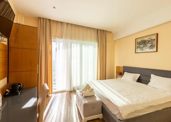 Ventus Harbor 4* دراس